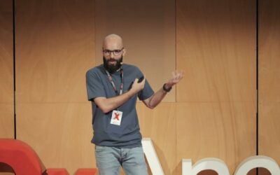 Intelligenza artificiale a scuola vuol dire solo copiare? | Lorenzo Cesaretti | TEDxAncona